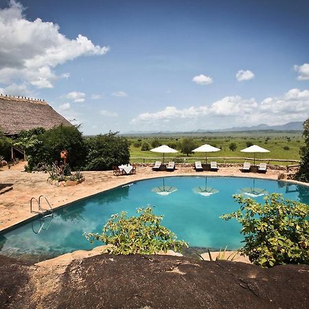 Apoka Safari Lodge Loitanit Exteriör bild