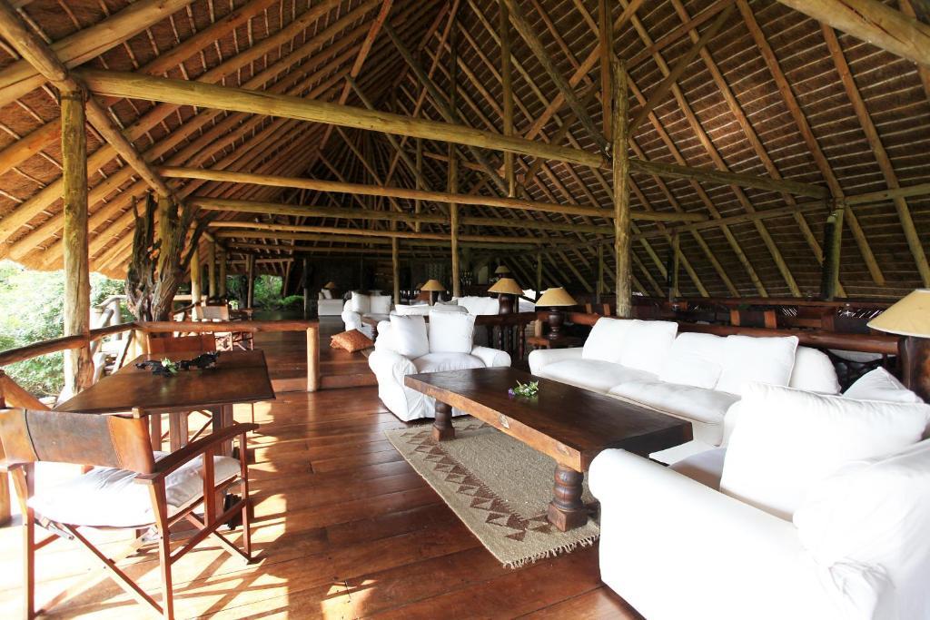 Apoka Safari Lodge Loitanit Exteriör bild